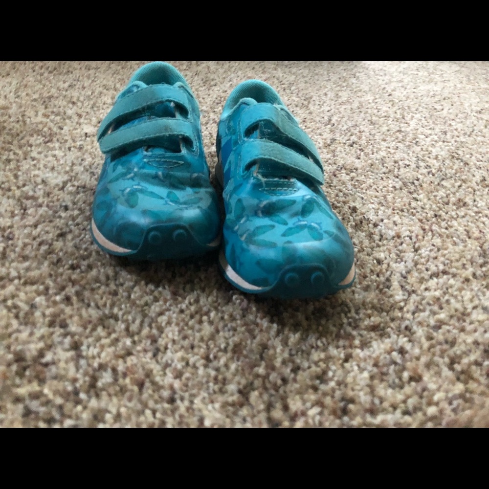 New balance sneakers